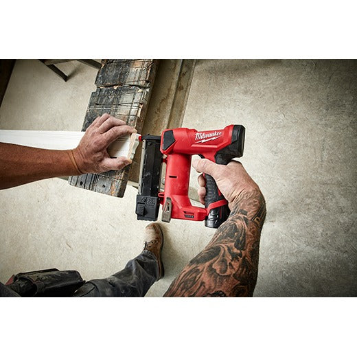 Milwaukee M12 23 Gauge Pin Nailer Kit