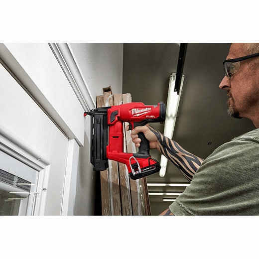 Milwaukee M18 Fuel 18 Gauge Brad Nailer