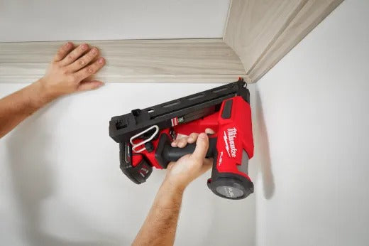 Milwaukee M18 FUEL 15 Gauge Finish Nailer