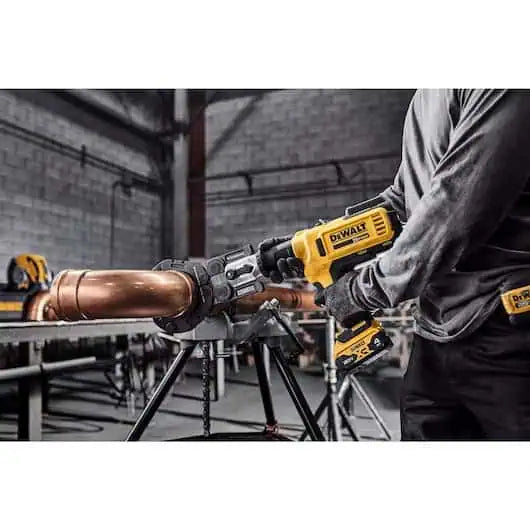 DeWalt 20V MAX* Cordless Press Tool with Jaws