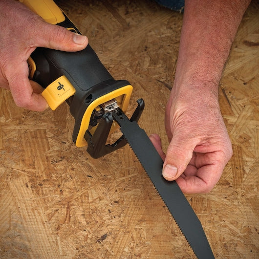 DeWalt 20V MAX* XR‚® Brushless Compact Reciprocating Saw, (Tool Only)