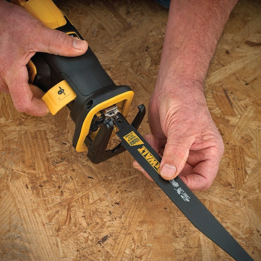 DeWalt 20V MAX* XR‚® Brushless Compact Reciprocating Saw, (Tool Only)